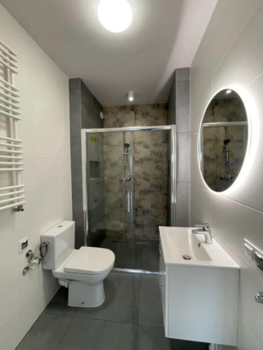 Apartament Sloneczny Kamienica Grochow With Free Parking Varşova Dış mekan fotoğraf