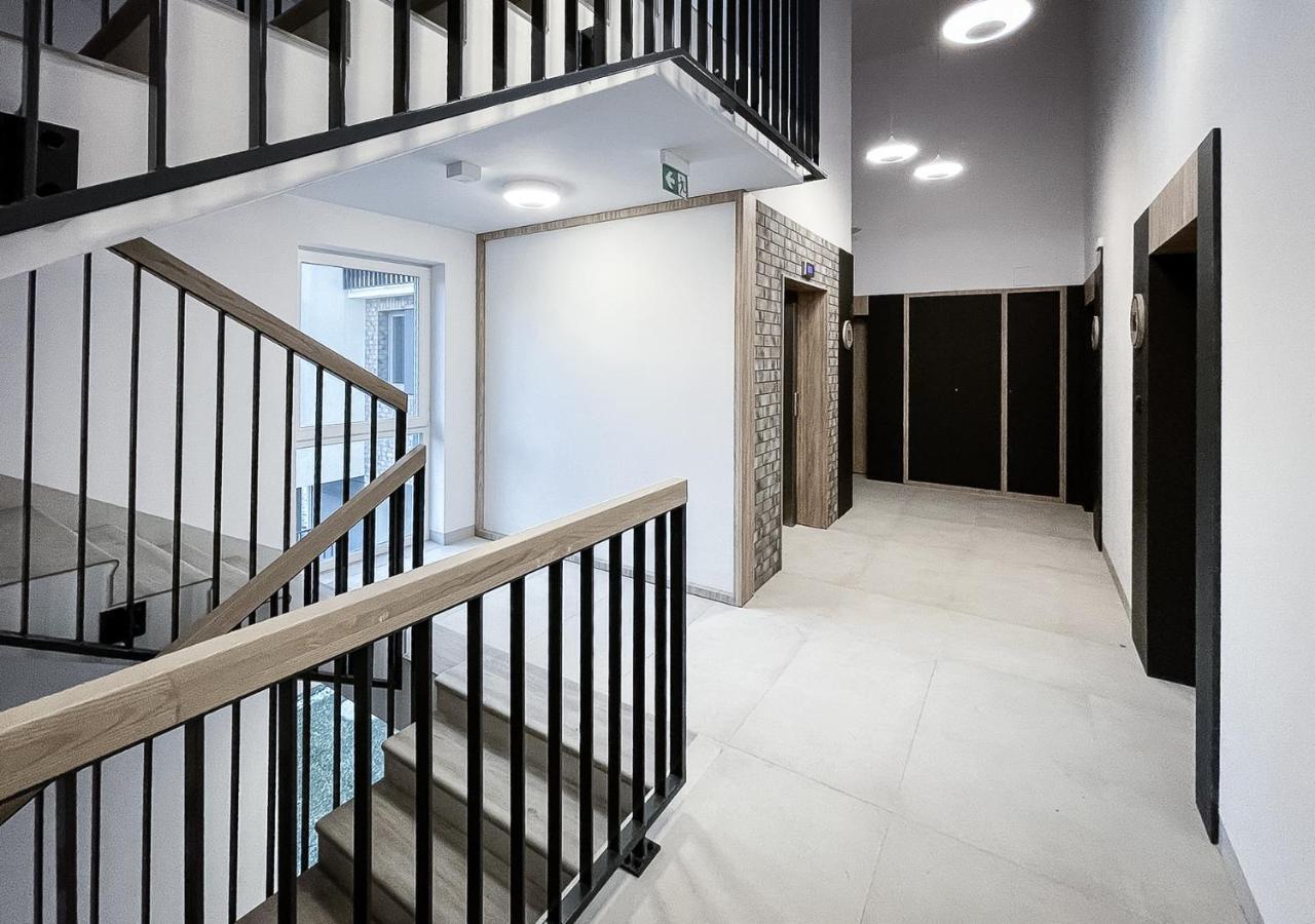 Apartament Sloneczny Kamienica Grochow With Free Parking Varşova Dış mekan fotoğraf
